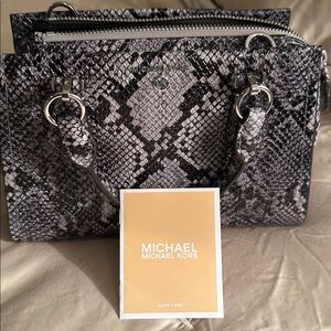 Michael Kors Snakeskin Patterned Women's Bag